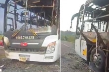 Xe khách giường nằm bốc cháy dữ dội trong đêm