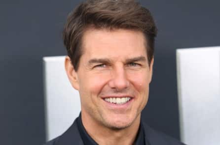 Tom Cruise tự thực hiện cảnh lái máy bay trực thăng mạo hiểm