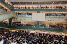 Hồng Kông ngày 13/10: Cảnh sát bắt giữ nhiều người biểu tình ở 18 khu vực