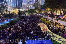 Giới nhân viên y tế Hồng Kông mít tinh chống bạo lực ngày 26/10