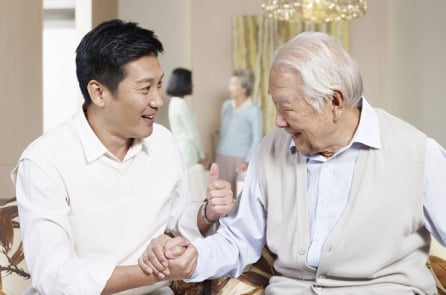 “Lắng nghe” giúp mối quan hệ cha con trở nên gần gũi