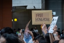 Dư luận viên mạng của ĐCSTQ ‘ném đá’ bất cứ ai ủng hộ Hồng Kông