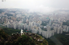 Người Hồng Kông dựng tượng Nữ thần Dân chủ trên núi Sư Tử