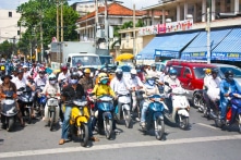 Phí đăng ký ôtô ở TP.HCM tăng từ 11 triệu lên 20 triệu đồng