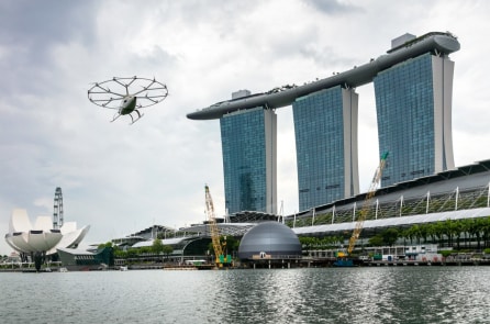 Taxi bay Volocopter thử nghiệm tại vịnh Singapore (video)