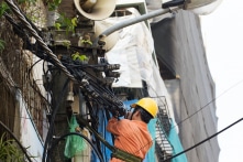 Bộ Công thương: Xem xét lộ trình tăng giá điện ‘hợp lý’ của EVN
