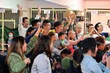 Chính trị Hồng Kông đột biến sau một đêm, vì sao phe thân ĐCSTQ thảm bại?