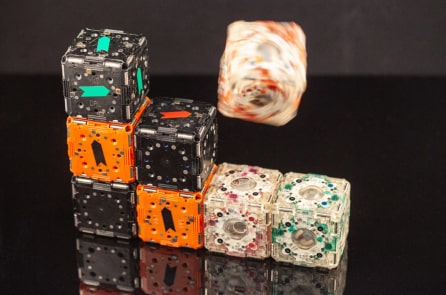 Robot lập phương của MIT: Xoay, nhảy và tự xếp thành hàng