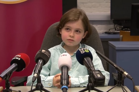 Đời thường của cậu bé thiên tài 9 tuổi sắp tốt nghiệp ĐH có gì đặc biệt?