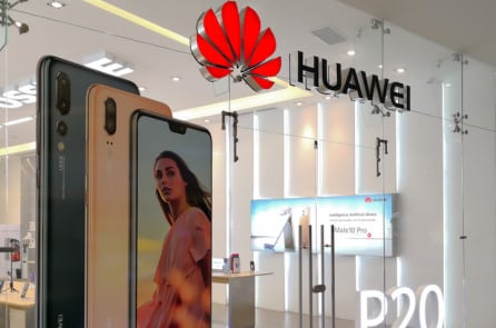 Chính quyền Trump xúc tiến cô lập Huawei với nguồn cung chip toàn cầu