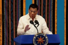 Philippines cấm hai nghị sĩ Mỹ, cân nhắc luật thị thực mới với người Mỹ