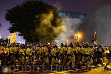 Báo cáo hóa nghiệm lựu đạn hơi cay cho thấy chính phủ HK nói dối