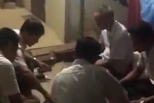 Đình chỉ công tác Bí thư và Phó chủ tịch xã đánh bạc tại trụ sở