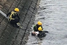 Hồng Kông: Phát hiện người đuối nước bị quấn băng keo kín miệng