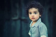 4 điều cha mẹ làm gây tổn hại lòng tự tôn của trẻ