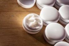 Thu hồi, đình chỉ lưu hành 6 loại mỹ phẩm nhập khẩu từ Trung Quốc