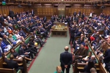 Hạ viện Anh Quốc chuẩn thuận thỏa thuận Brexit