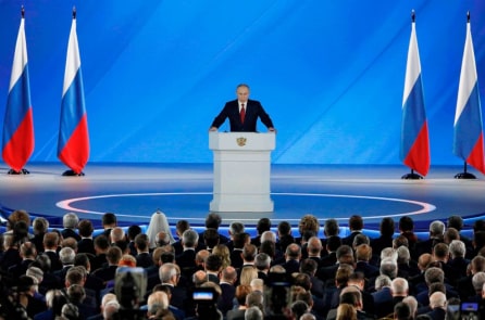 Tổng thống Putin giải tán chính phủ, đề xuất sửa đổi hiến pháp