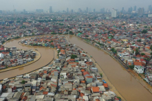 Thủ đô Indonesia ngập lụt nghiêm trọng, 21 người chết, hàng chục nghìn người sơ tán