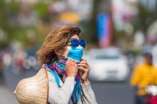 ‘Hạn chế du xuân, tham gia lễ hội để phòng bệnh viêm phổi Vũ Hán’