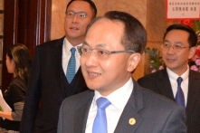 Chủ nhiệm Văn phòng liên lạc Trung ương tại Hồng Kông bị miễn nhiệm chức vụ