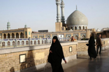 Iran thông báo hai ca tử vong dương tính với COVID-19