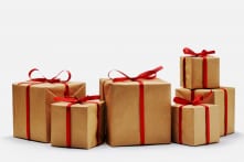 Hải Phòng muốn dừng chi 269 tỷ đồng mua ấm chén, cờ Tổ quốc tặng dân