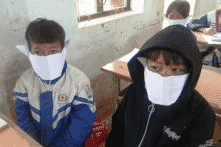 Sẽ thu hồi thông báo kỷ luật cô giáo đăng ảnh học sinh đeo khẩu trang giấy