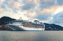 2 ca nhiễm COVID-19 trên du thuyền Diamond Princess tử vong