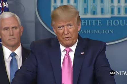 Trump bổ nhiệm phó tổng thống chịu trách nhiệm ngăn dịch COVID-19