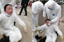 TQ cách chức quan chức tiết lộ thông tin dịch bệnh “sai lệch” cho gia đình