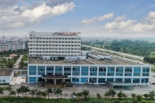 Việt Nam có 56 ca nhiễm virus Vũ Hán trong cộng đồng; Hà Nội nguy cơ ‘rất lớn’