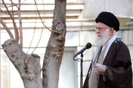 Iran thả 54.000 tù nhân; Giám đốc CQ Y tế khẩn cấp đã nhiễm COVID-19