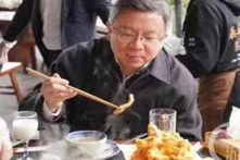 Trung Quốc “phục thù” tiêu thụ? Cán bộ đi đầu trong chi tiêu