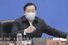 Quan chức Vũ Hán giáo dục người dân biết ơn Đảng, biết ơn ông Tập