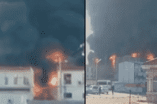 Một nhà máy hóa chất tại Thạch Gia Trang Hồ Bắc phát nổ (video)