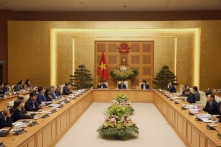 Việt Nam tạm ngừng miễn thị thực công dân Italy