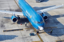 Một lưu học sinh nghi nhiễm virus Vũ Hán, cách ly toàn bộ chuyến bay