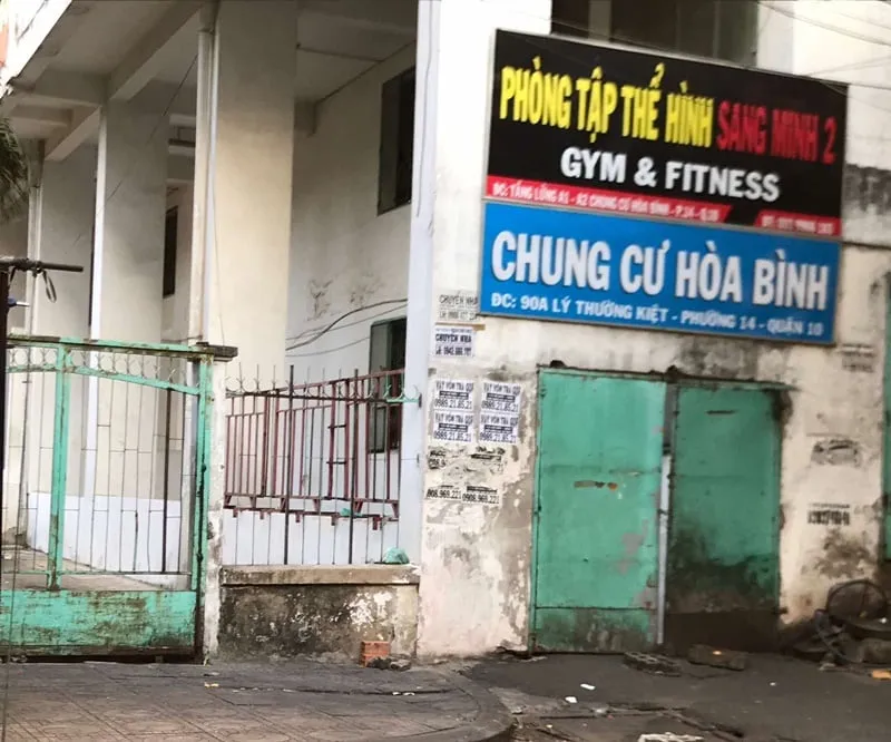 phong tỏa chung cư hòa bình