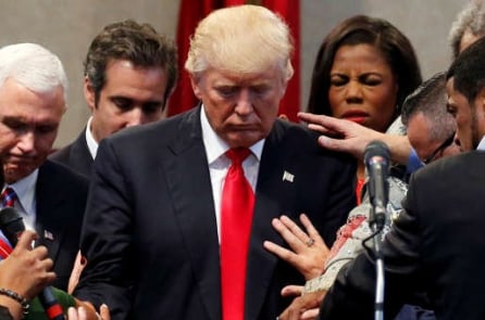 Khảo sát: Đa số người có tín ngưỡng ủng hộ Tổng thống Trump tái cử