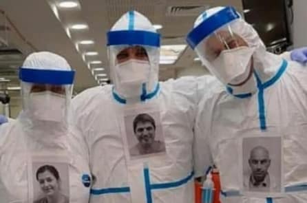 Mỹ: Bác sĩ dán ảnh lên quần áo bảo hộ giúp bệnh nhân yên tâm