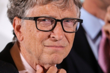 Bill Gates kêu gọi nghiên cứu cách làm vắc-xin mới vì loại hiện tại ‘không ngăn lây lan COVID’