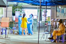 Sáng 17/4, không ghi nhận ca nhiễm mới; số ca lây trong cộng đồng nhích dần