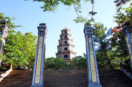 Các đời chúa Nguyễn mở rộng lãnh thổ – P4: Chiêm Thành quy thuận, Cao Miên dâng đất