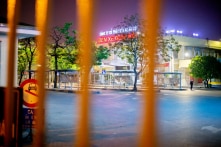 Thủ tướng yêu cầu tăng tốc sản xuất trang thiết bị y tế, máy thở