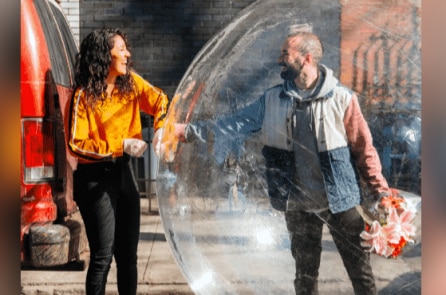 Chuyện tình thời cách ly: Gặp gỡ nhờ… máy bay drone