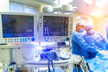 Giới y tế Anh: Máy thở TQ sản xuất có thể khiến bệnh nhân tử vong