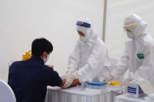 Hà Nội phát hiện 6 mẫu dương tính virus Vũ Hán qua test nhanh