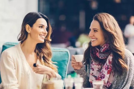 Khi an ủi người khác, đừng phủ nhận hay cố lái cảm xúc của họ