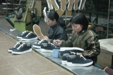 30.000 công nhân da giày Việt Nam có nguy cơ mất việc do dịch bệnh